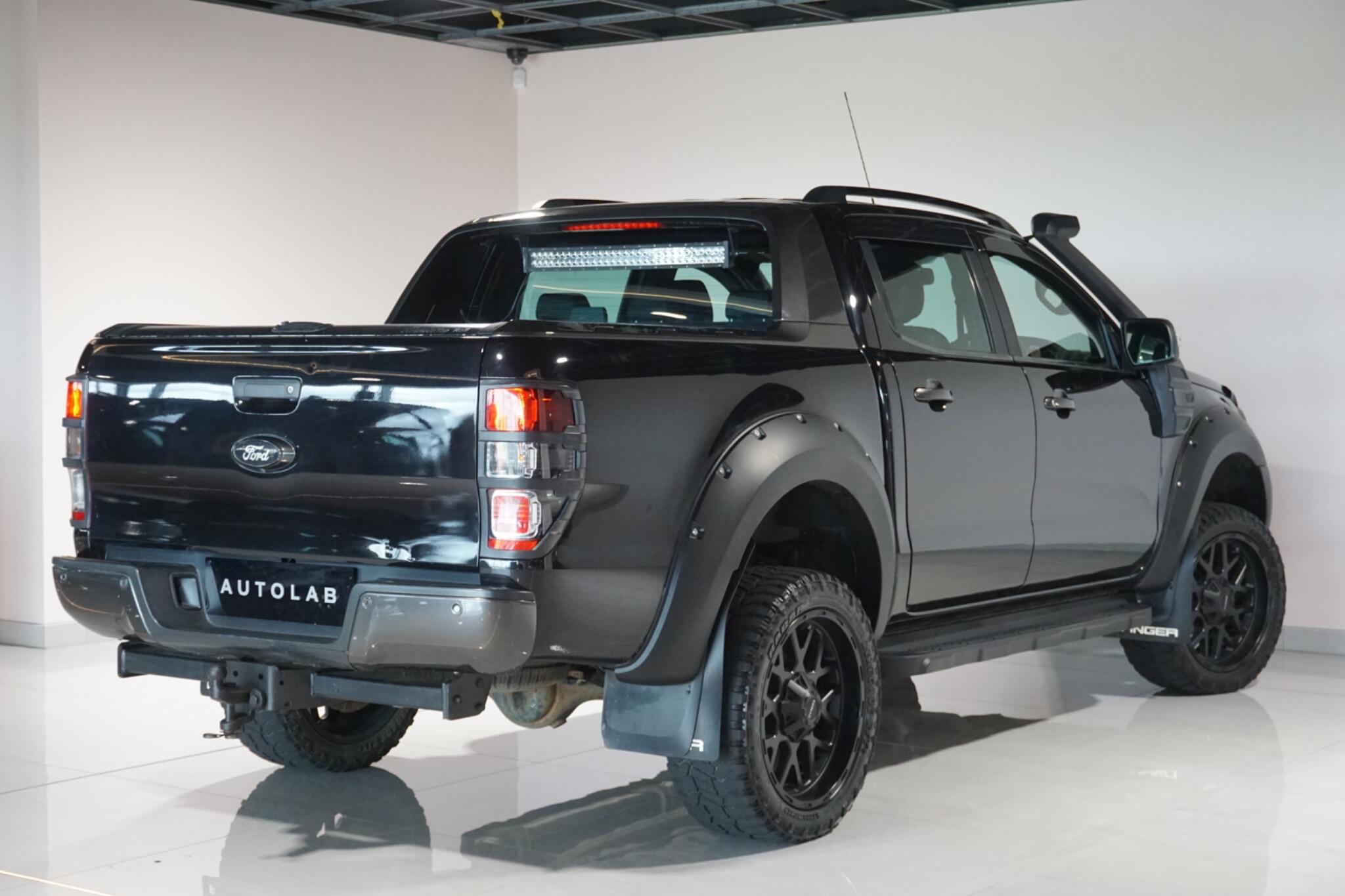Ford Ranger 3.2 TDCi Wildtrak Pickup Double Cab 4dr Diesel Auto 4WD Euro 5 (200 ps)